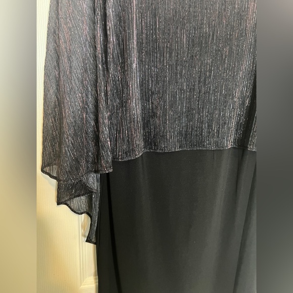 👗 Metallic Ombré Overlay Dress - Picture 6 of 8